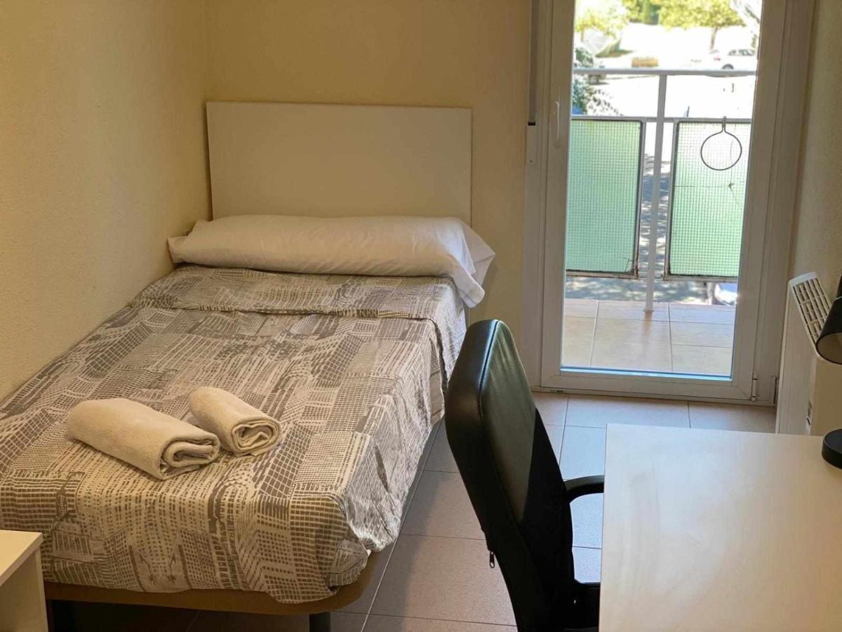 Residencia 12 Octubre Bed & Breakfast Madrid Eksteriør bilde