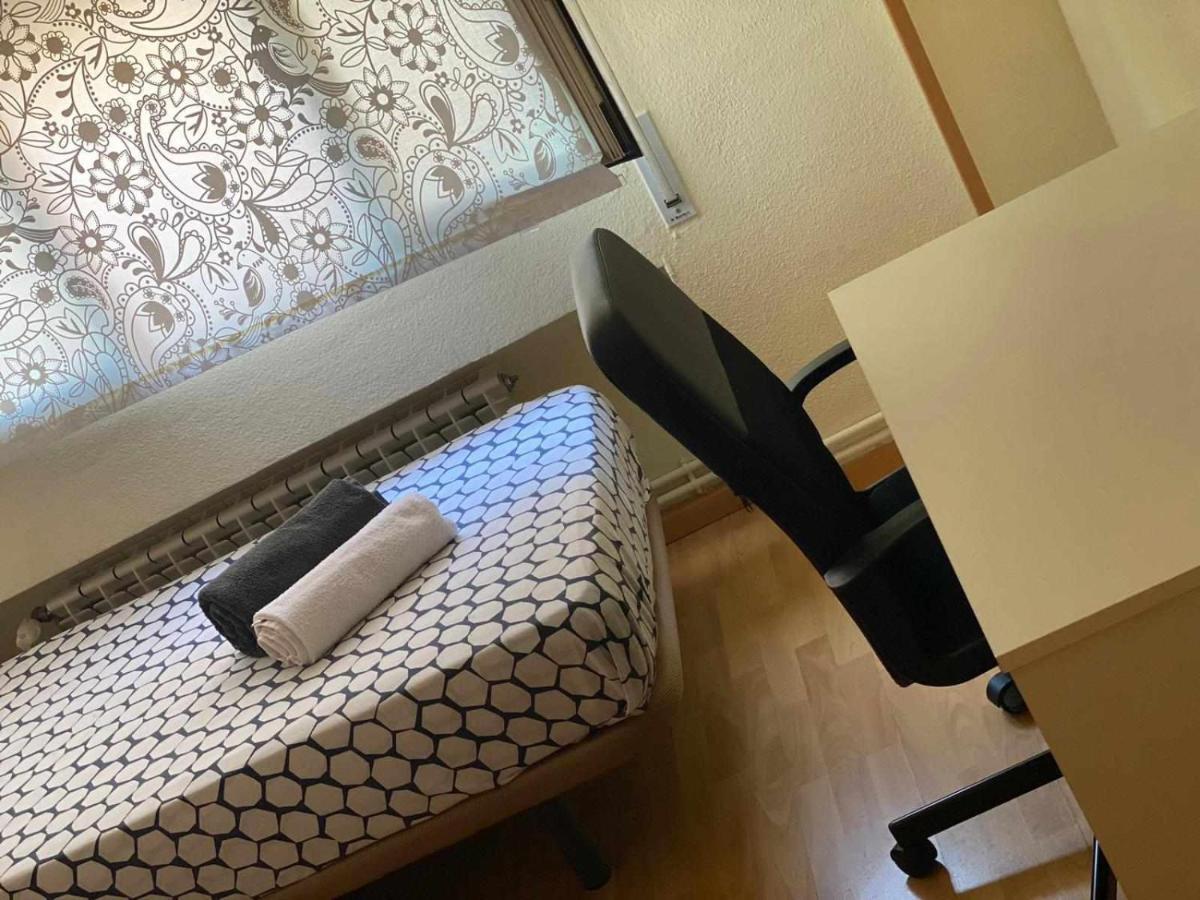 Residencia 12 Octubre Bed & Breakfast Madrid Eksteriør bilde